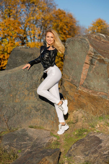 Rencontre Femme Russe - Julia 39 ans - UE2850 - Photo 2