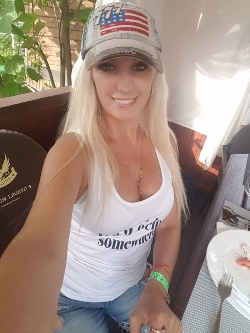 Rencontre Femme Russe - Julia 44 ans - VN2205 - Photo 2