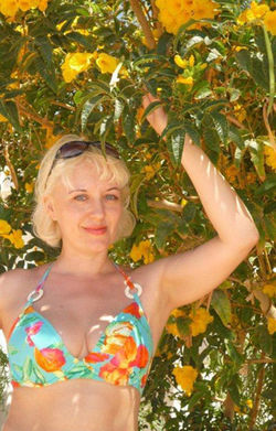 Rencontre Femme Russe - Elena 53 ans - UE328 - Photo 2